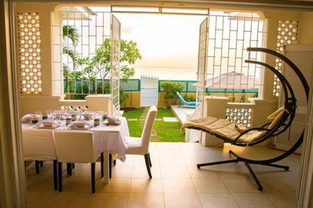 Paradise Villa Saint James Exterior photo